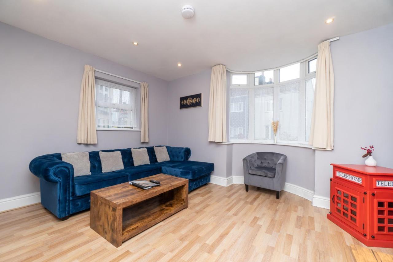Spacious 2 Bed Southville Flat Near Harbourside Бристоль Экстерьер фото